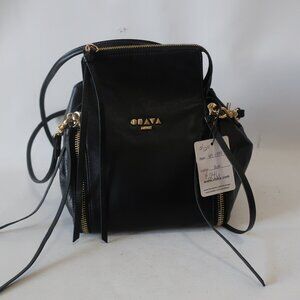 NWT Womens Clava Black Modern Leather Bucket Tote Shoulder Handbag